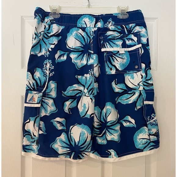 WONDERWALL MENS BOARD SHORTS IN BLUE HAWAIIAN FLORAL - Picture 4 of 4